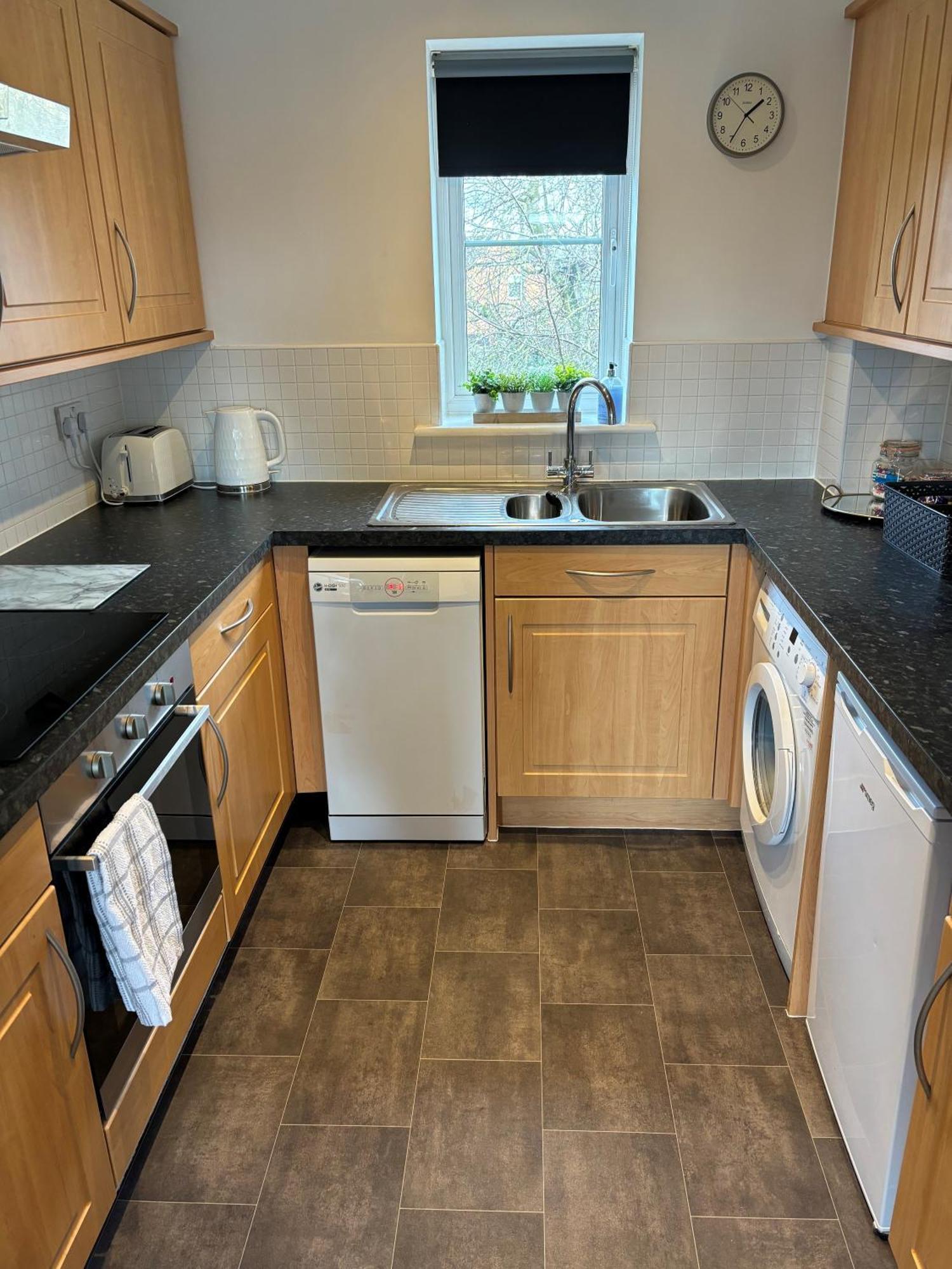 Cathedral Apartment Личфийлд Екстериор снимка